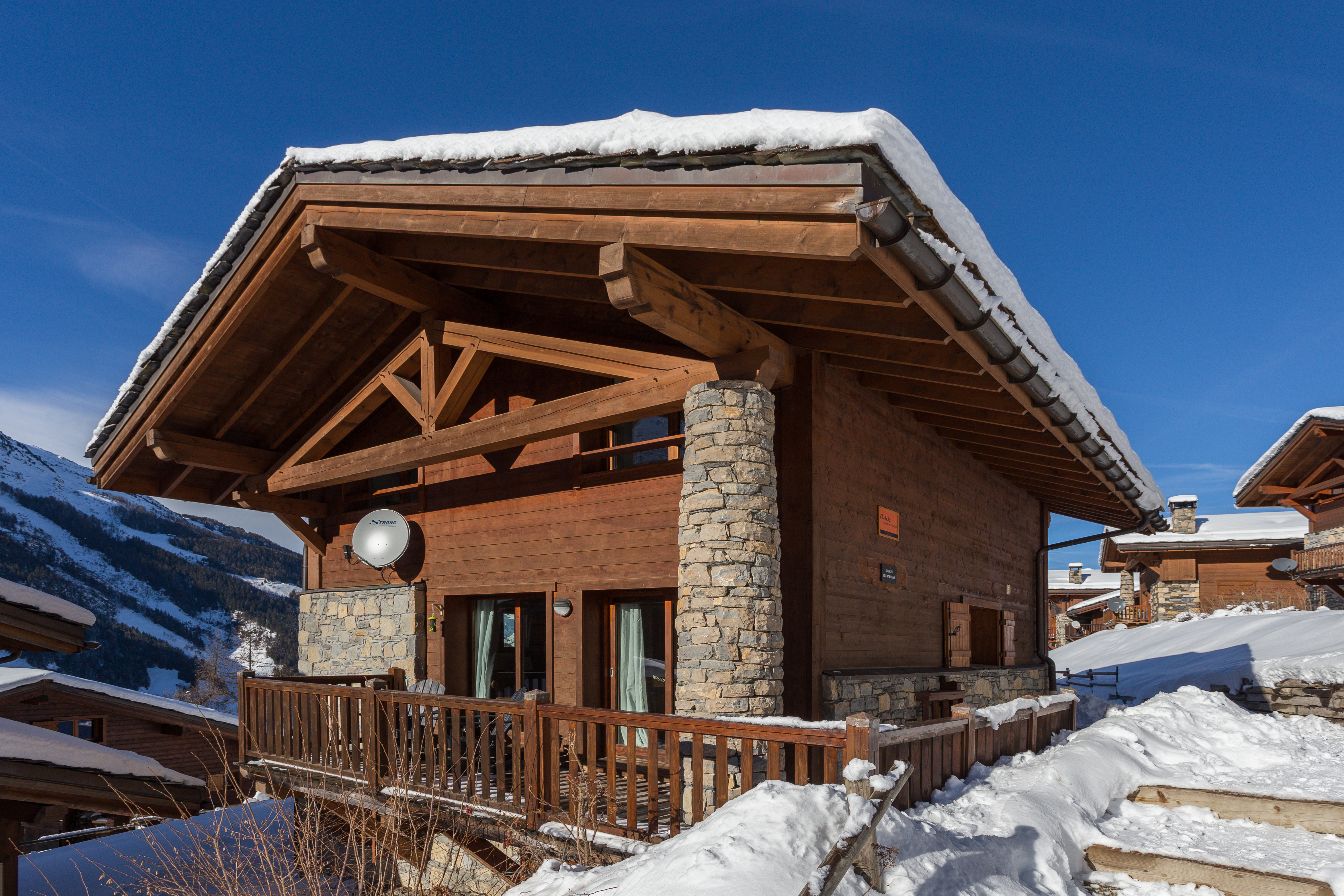 The-Great-Escape-Exterior-6-of-6-.jpg